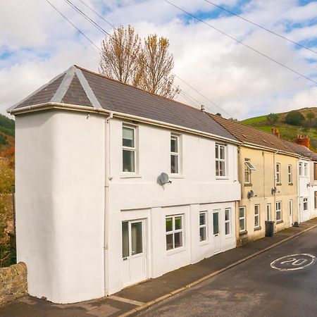 Riverside Great House In The Afan Forest Bike Park By Staystaycations Glyncorrwg 외부 사진