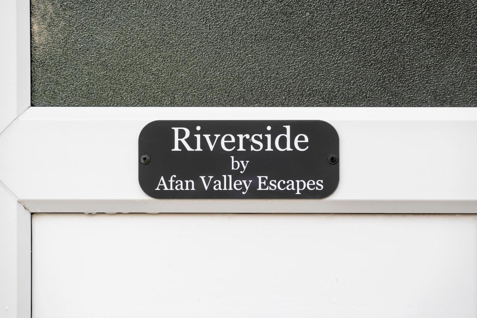 Riverside Great House In The Afan Forest Bike Park By Staystaycations Glyncorrwg 외부 사진